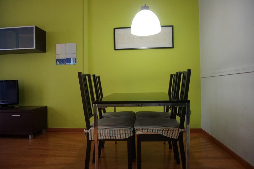 Aparteasy - Montjuic & Fira برشلونة المظهر الخارجي الصورة
